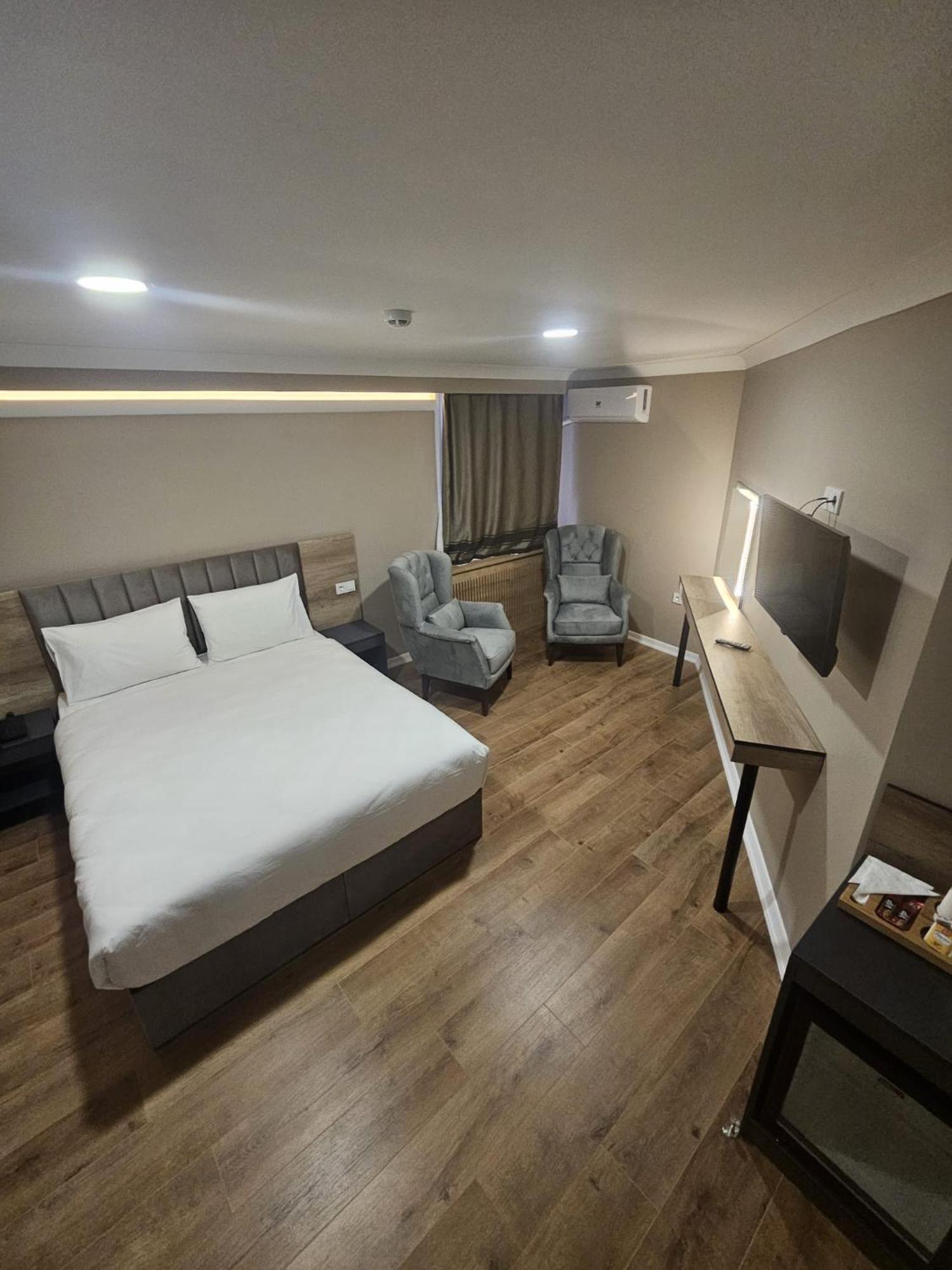 Ersa Hotel 3*